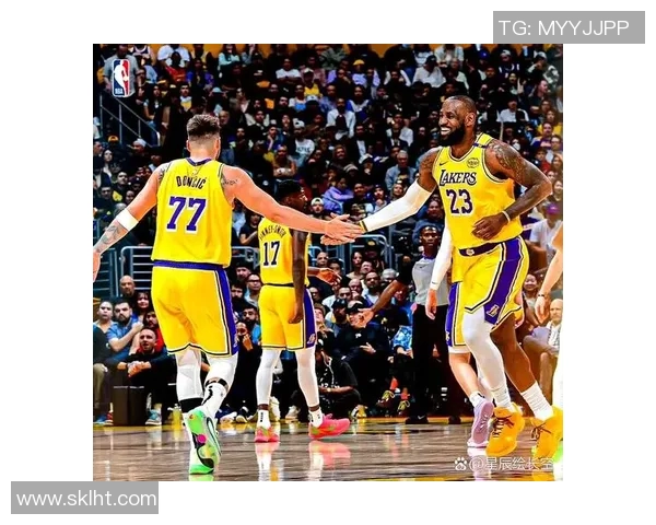 快船对决湖人篮球303精彩赛事回顾与分析